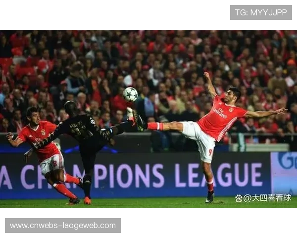 阿贾克斯0-2不敌本菲卡,穆里尼奥率队终结欧冠连败 阿贾克斯0-2不敌本菲卡,穆里尼奥率队终结欧冠连败