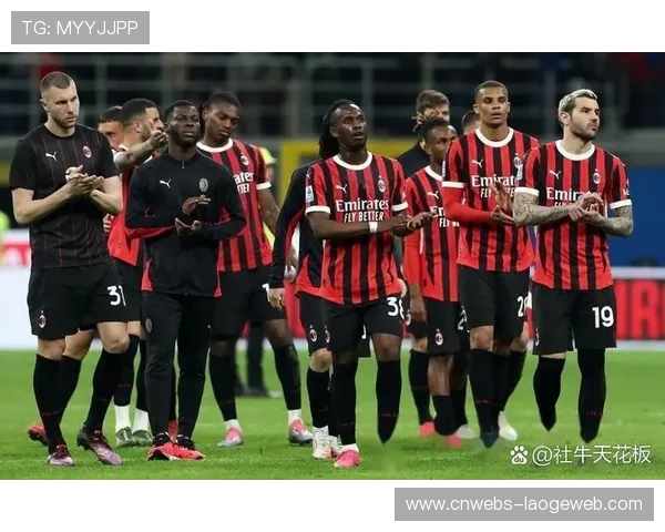 都灵vsAC米兰半场:托莫里送点莱奥伤退,米兰1-2落后 都灵vsAC米兰半场:托莫里送点莱奥伤退,米兰1-2落后