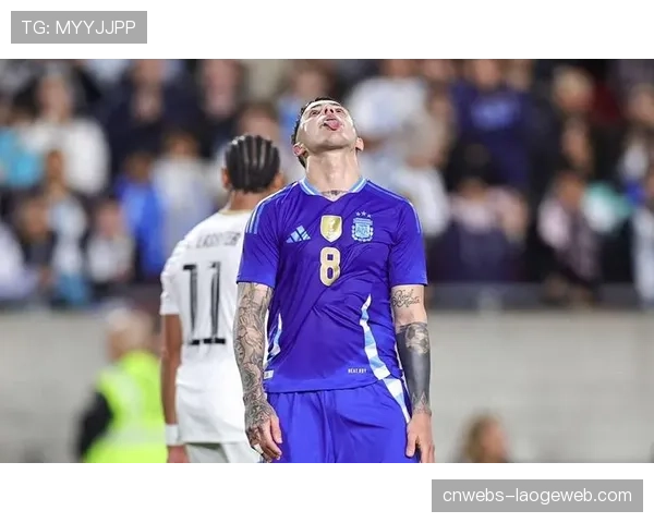 评论：切尔西年轻中场组合缺乏经验，在由攻转守时屡次被对手打穿